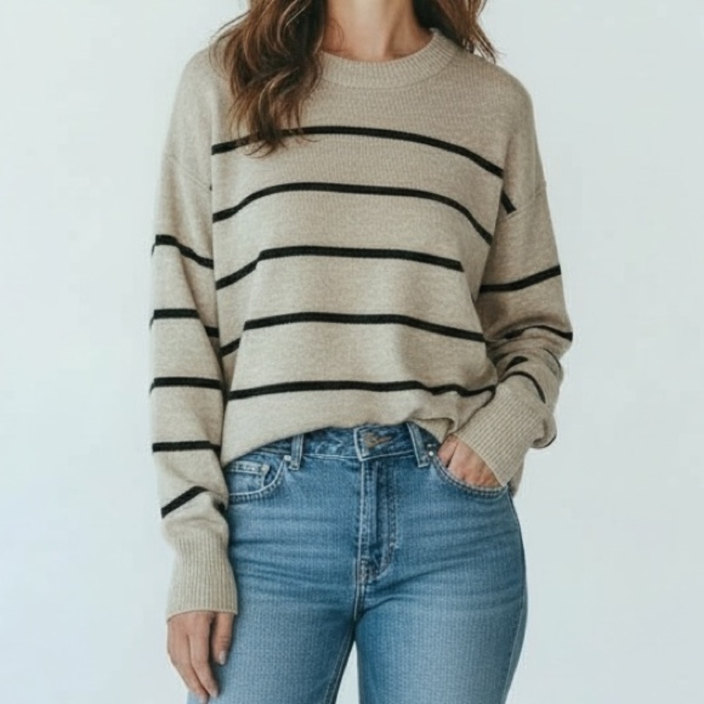 Aerie Softest Luxe Crew Sweater Striped Beige and Black woman’s Sweater XS